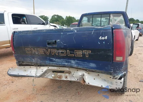 1989 Chevrolet Gmt-400 K1500 z USA, uszkodzony, nr VIN 2GCEK14H6K1136601